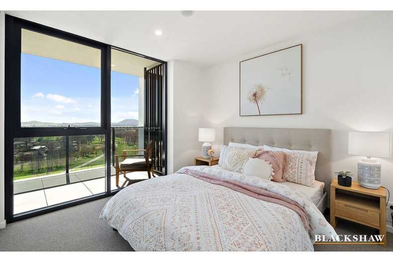 35/11 Irving Street Phillip