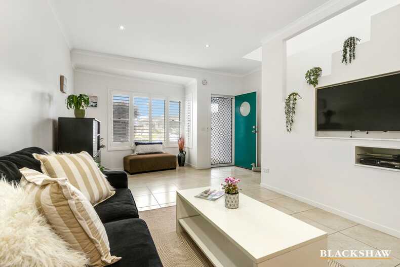 2/33 Clyde Street Batemans Bay