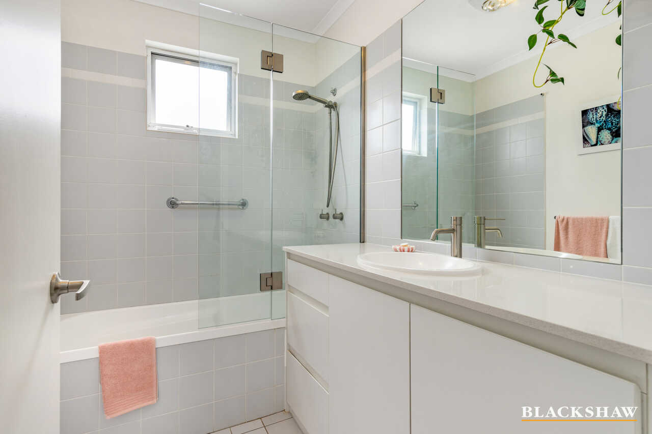 2/33 Clyde Street Batemans Bay