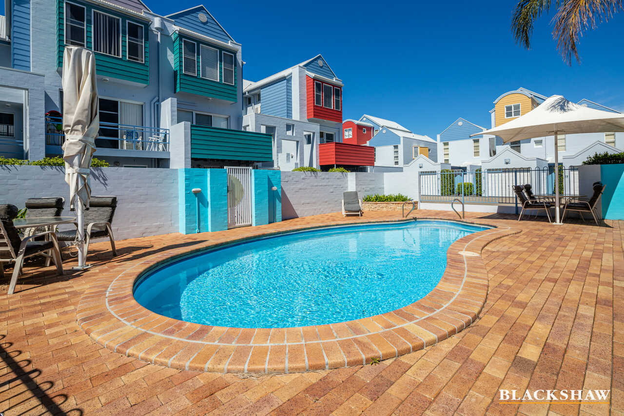 2/33 Clyde Street Batemans Bay