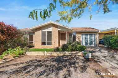 26 Honyong Crescent Ngunnawal