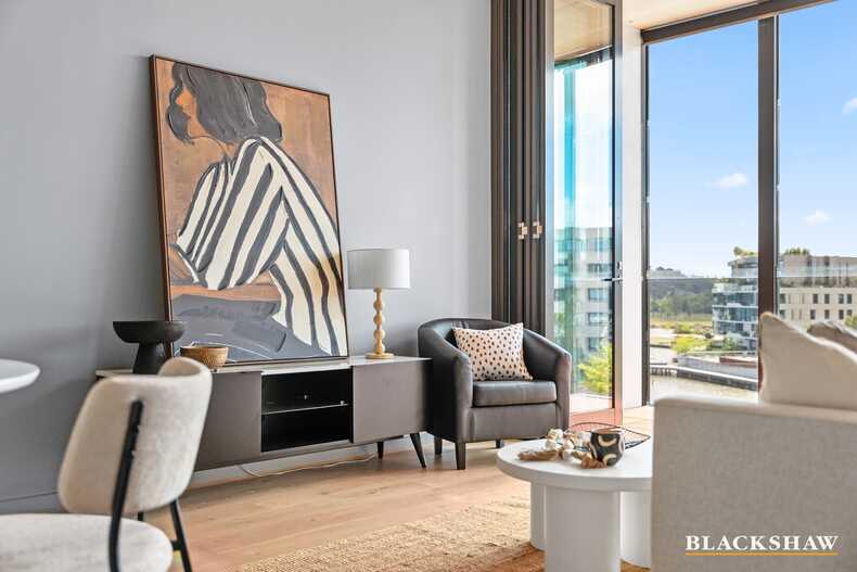 83/43 Eastlake Parade Kingston