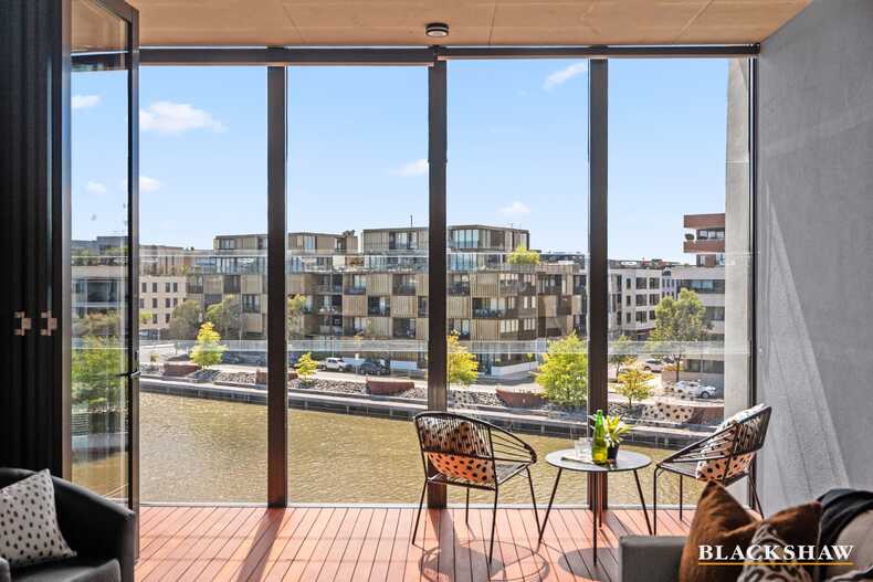 83/43 Eastlake Parade Kingston