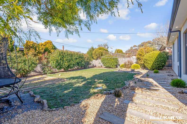 13 Erldunda Circuit  Hawker