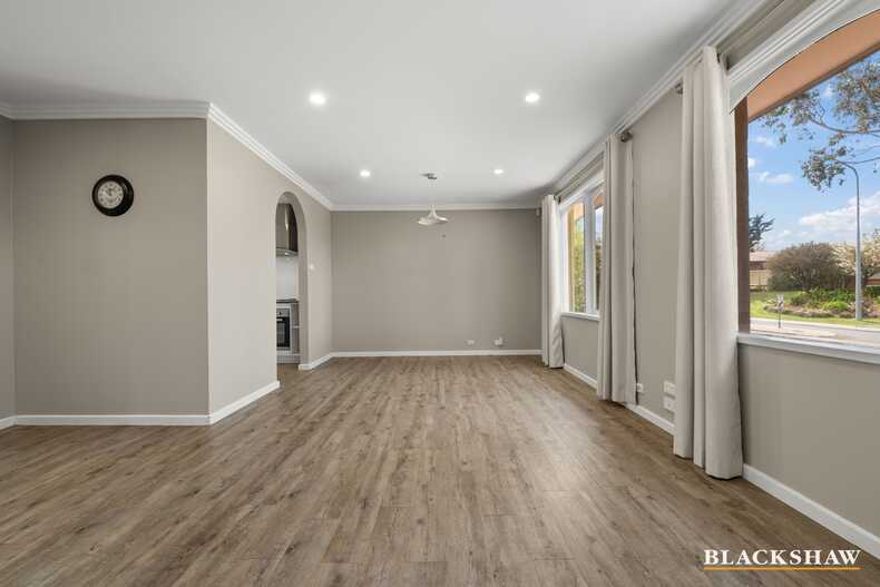 12 Vansittart Crescent Kambah