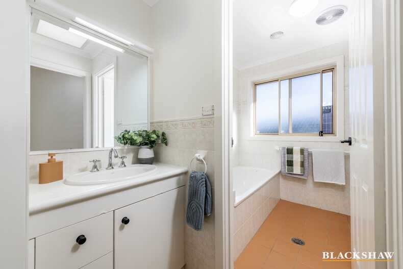 31 Tanderra Crescent Ngunnawal