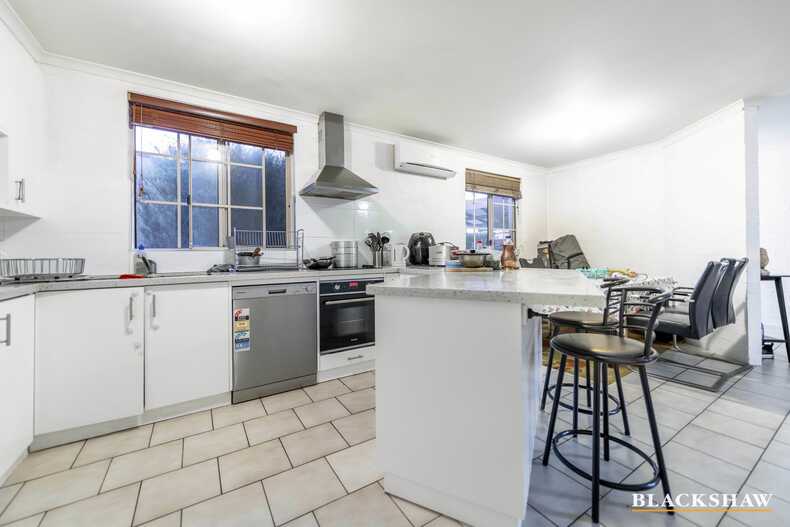 1/85 Port Jackson Circuit  Phillip