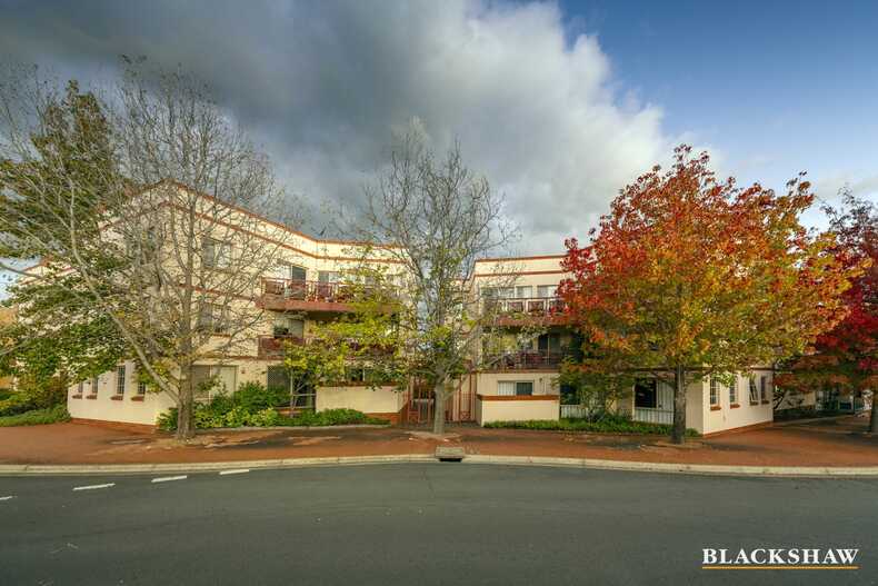 1/85 Port Jackson Circuit  Phillip