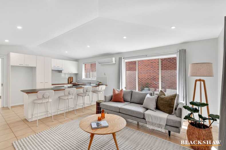 70 Wanderer Court Amaroo