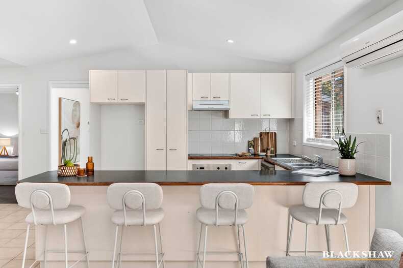 70 Wanderer Court Amaroo