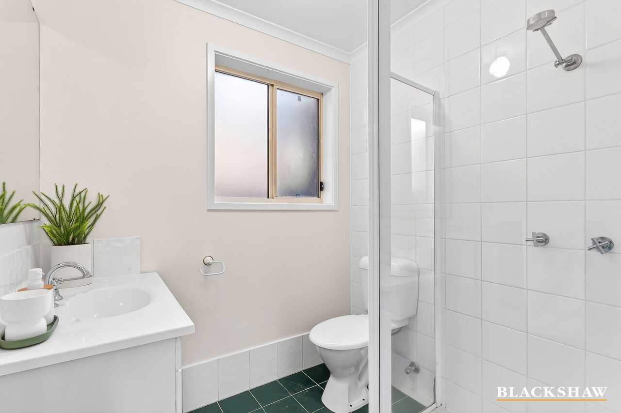 70 Wanderer Court Amaroo