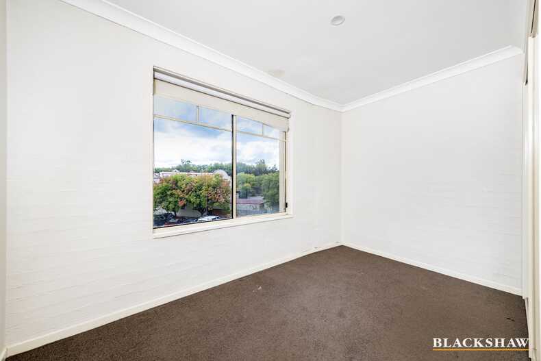 17/60 Port Jackson Circuit  Phillip