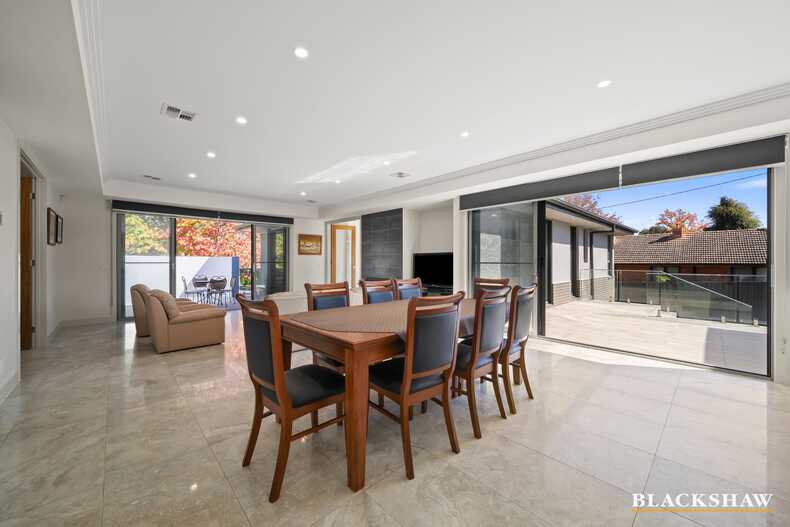 102 Strickland Crescent  Deakin