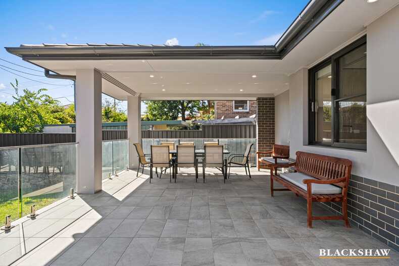 102 Strickland Crescent  Deakin