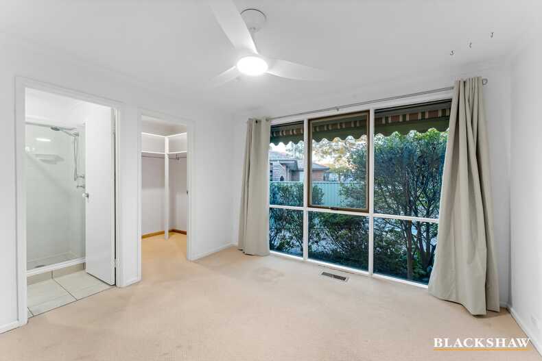 6 Friend Place Kambah