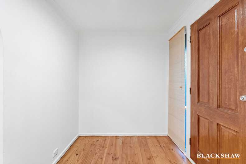 6 Friend Place Kambah