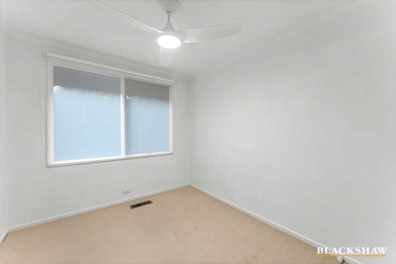 6 Friend Place Kambah