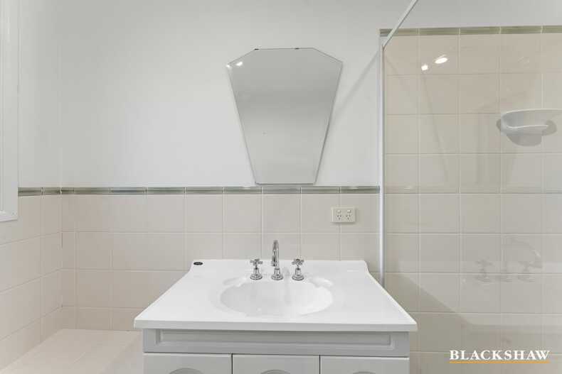 6 Friend Place Kambah