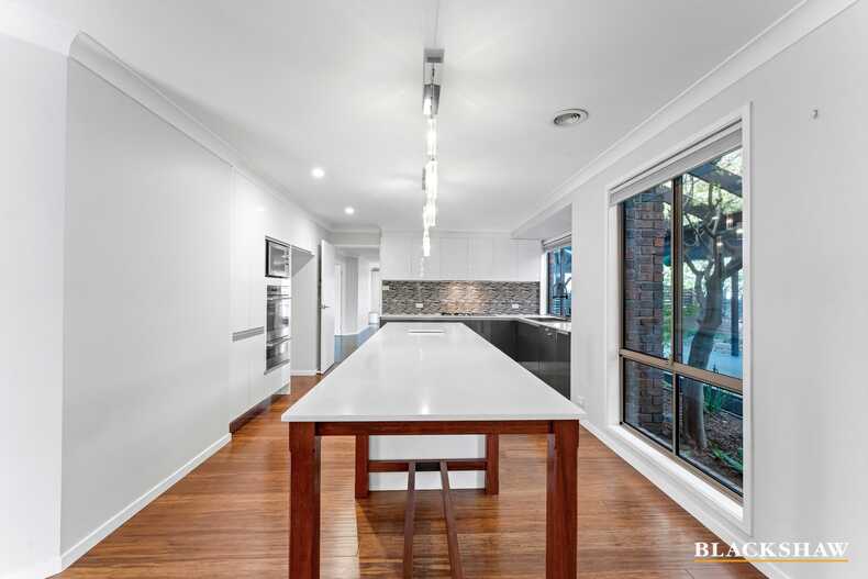 51 Lewis Luxton Avenue Gordon