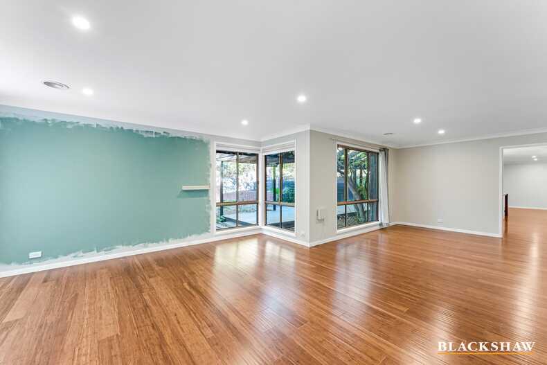 51 Lewis Luxton Avenue Gordon