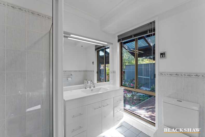 51 Lewis Luxton Avenue Gordon