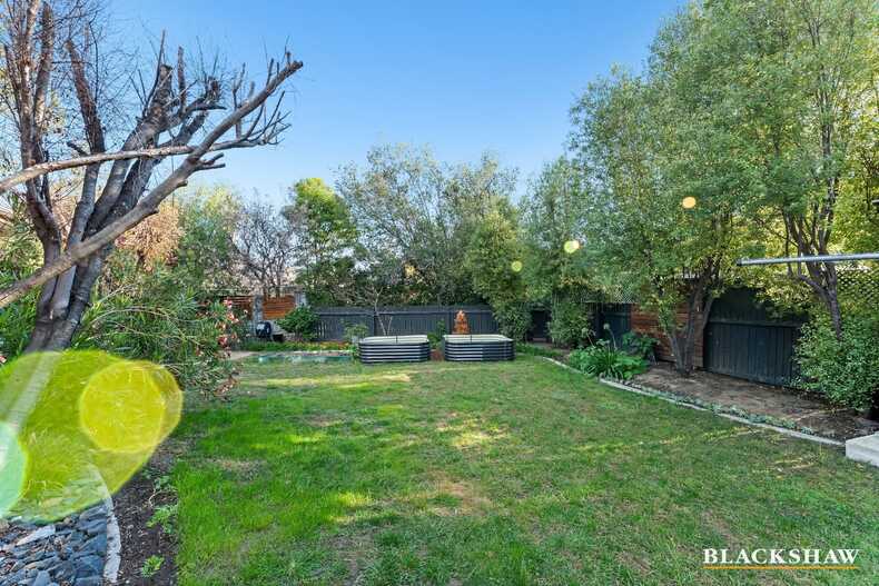 51 Lewis Luxton Avenue Gordon