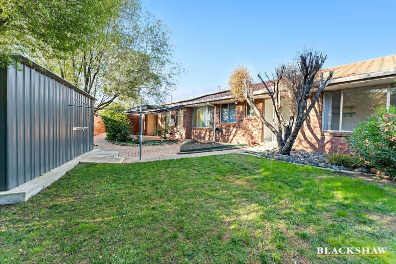 51 Lewis Luxton Avenue Gordon