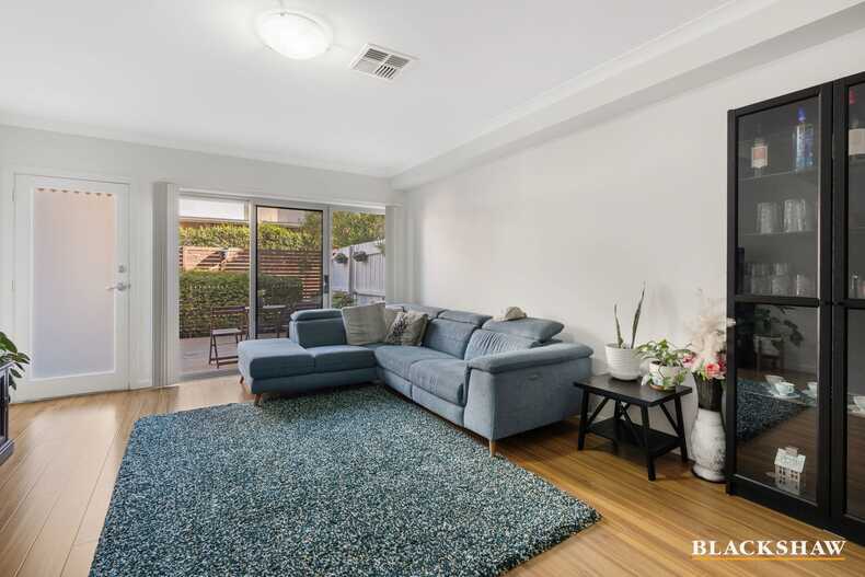 46/41 Philip Hodgins Street Wright