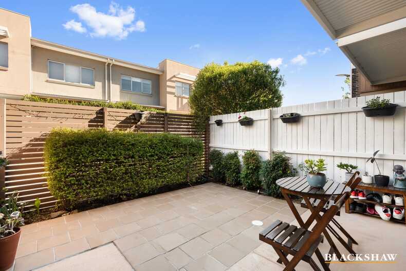 46/41 Philip Hodgins Street Wright