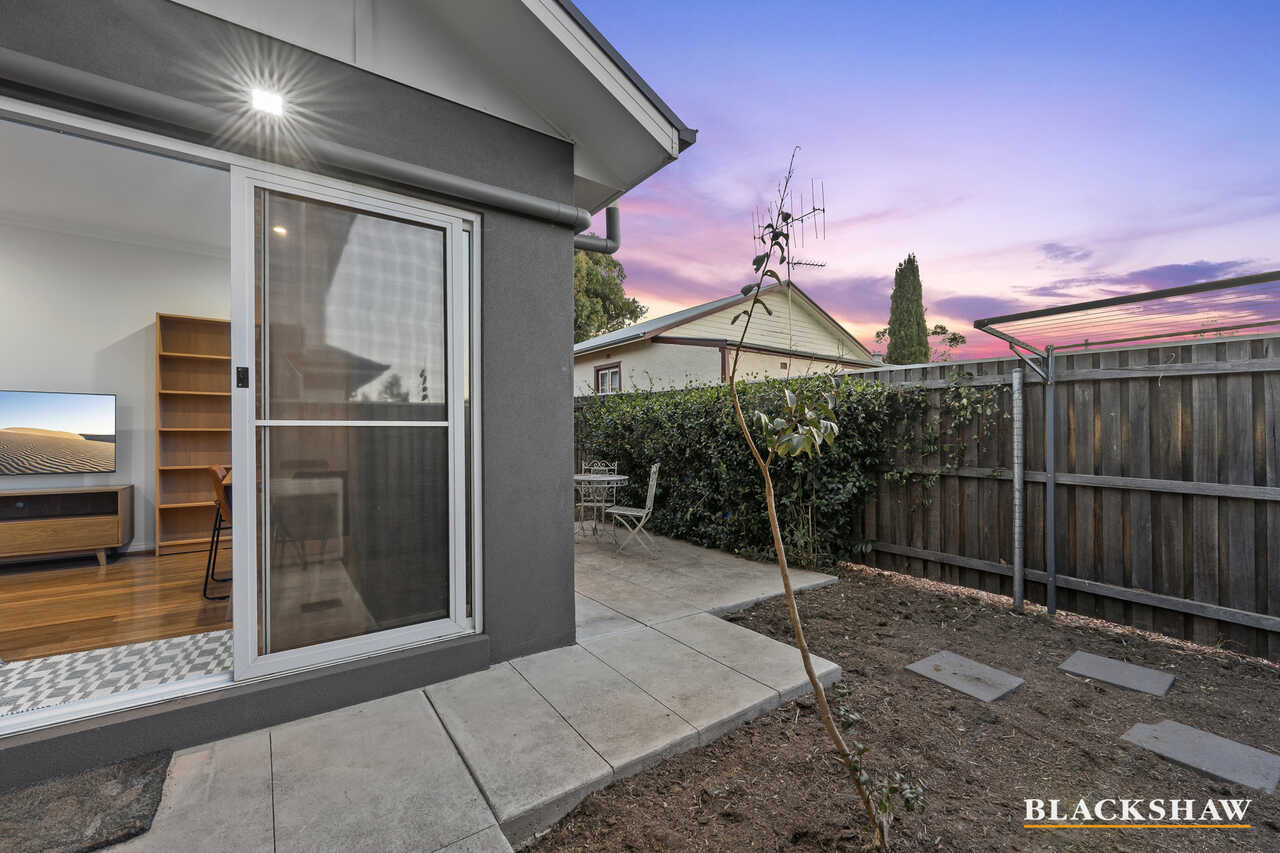 2/29 Morton Street Queanbeyan
