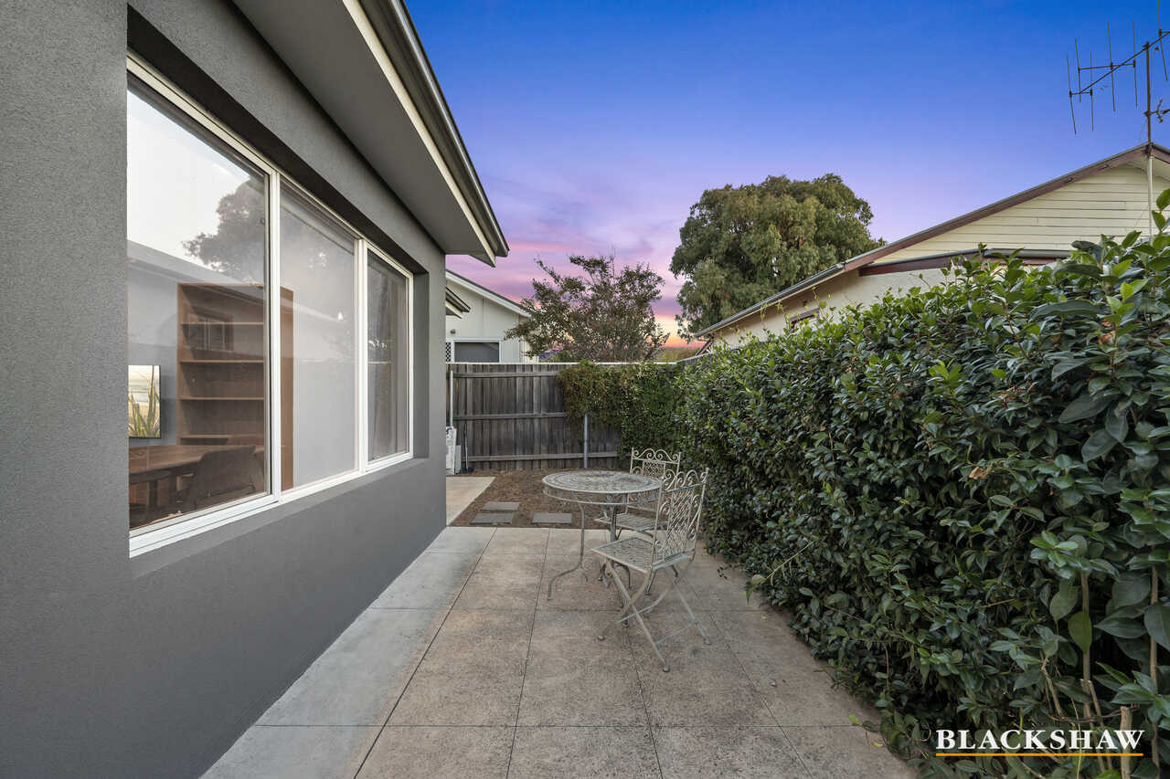 2/29 Morton Street Queanbeyan