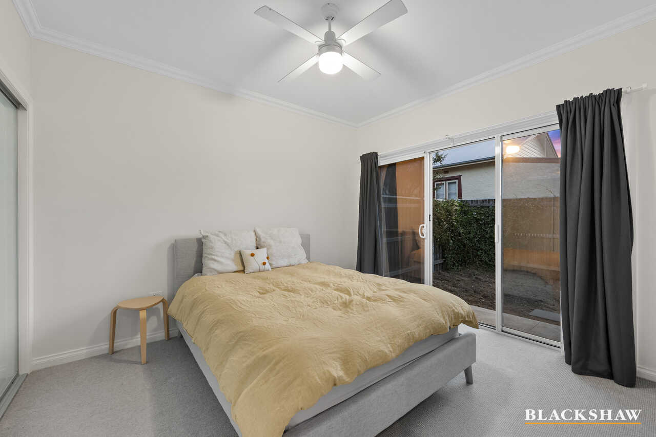 2/29 Morton Street Queanbeyan