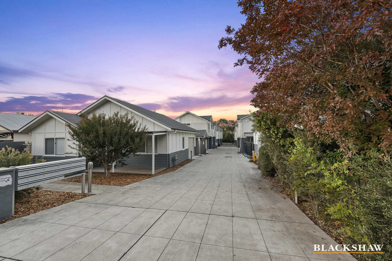 2/29 Morton Street Queanbeyan