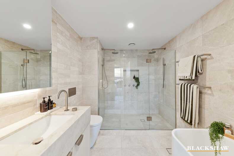 805/72 Allara Street City