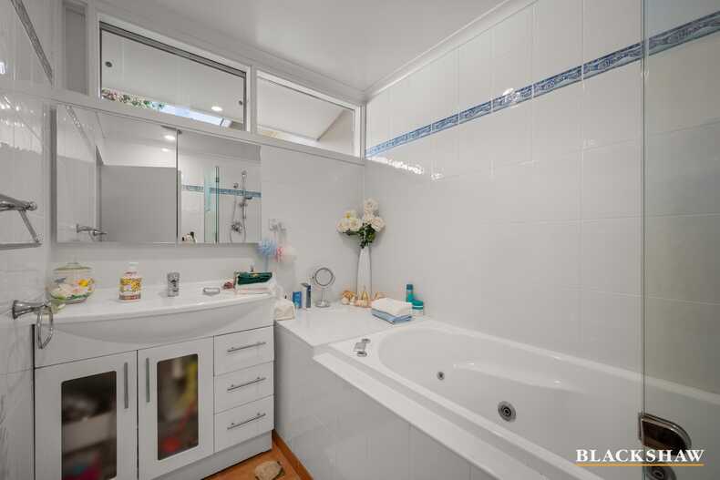 8 Parry Place Farrer