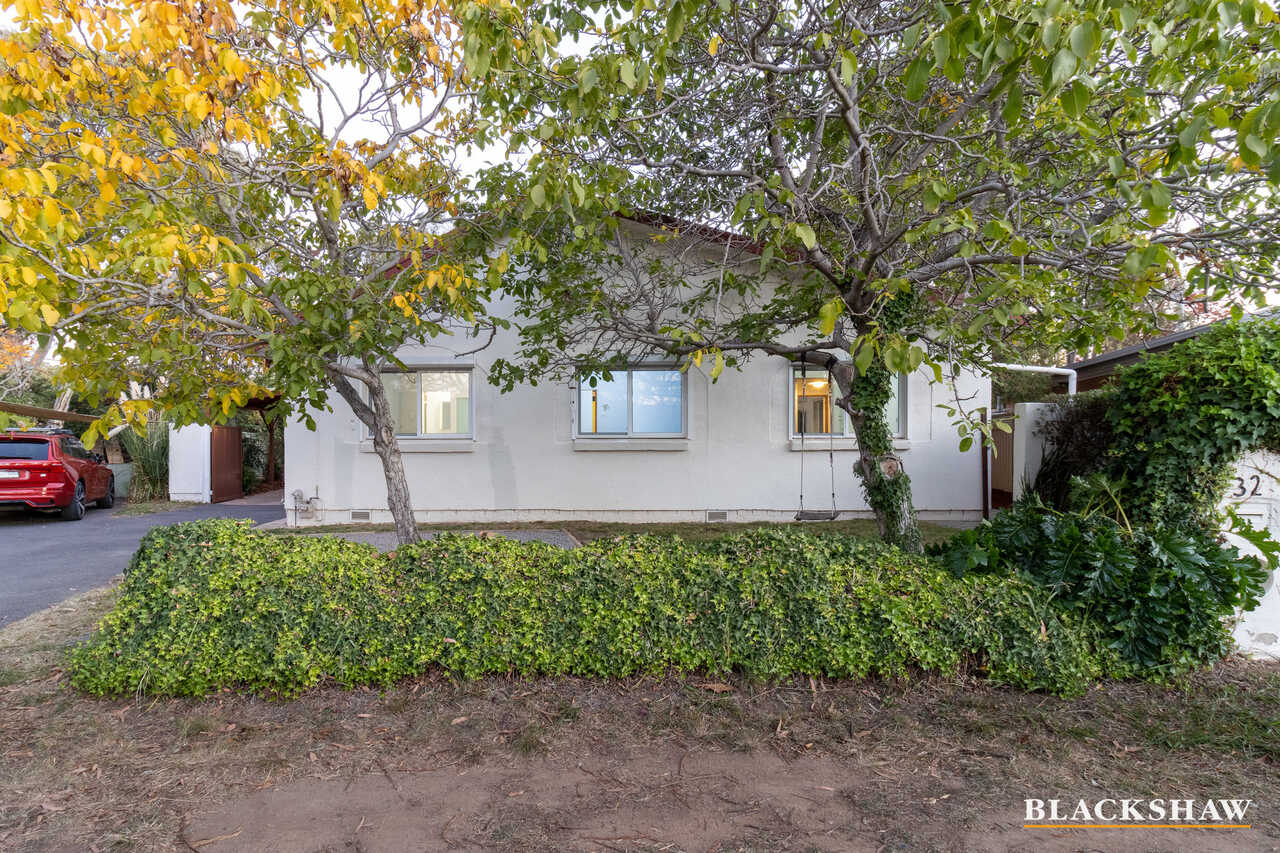 32 Wambool Street Narrabundah