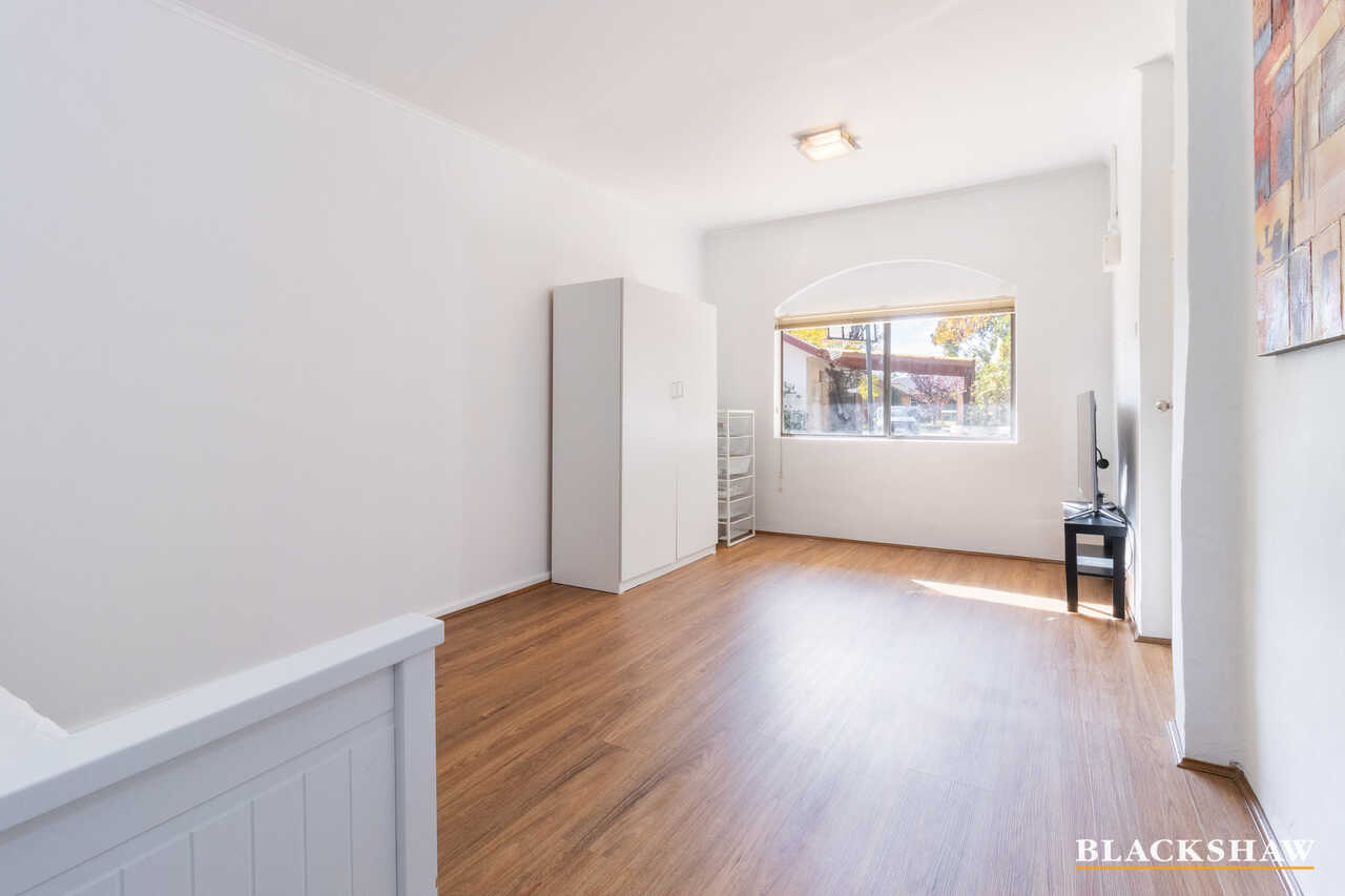 32 Wambool Street Narrabundah
