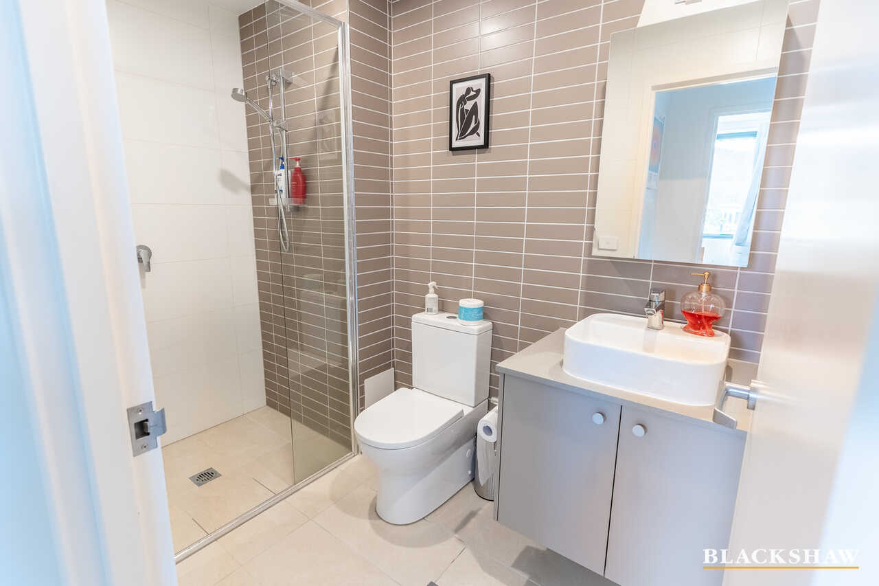 61/1 Buningyong Street Watson