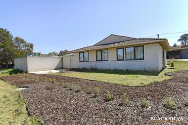 1 Sinclair Street Kambah