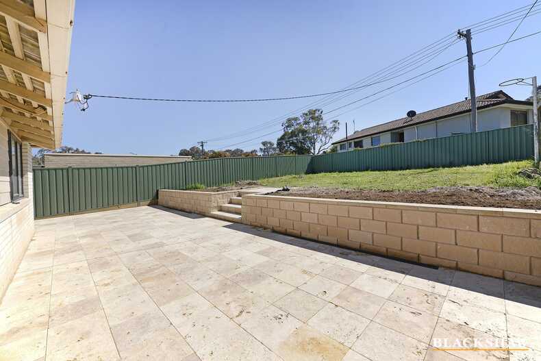 1 Sinclair Street Kambah