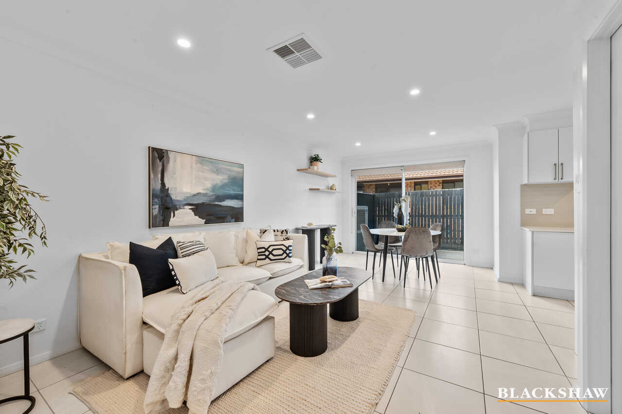 5/110 Henderson Road Crestwood