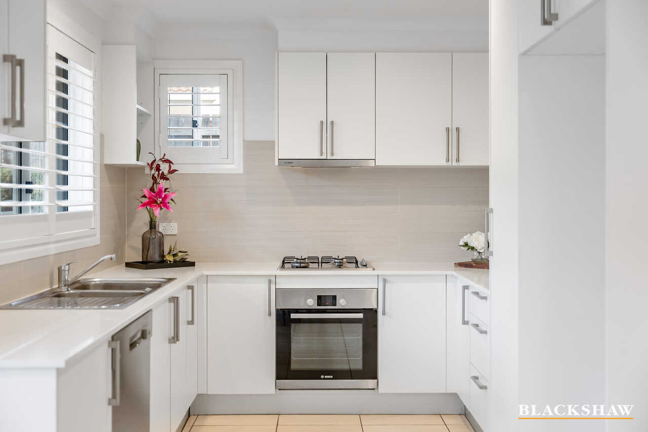 5/110 Henderson Road Crestwood
