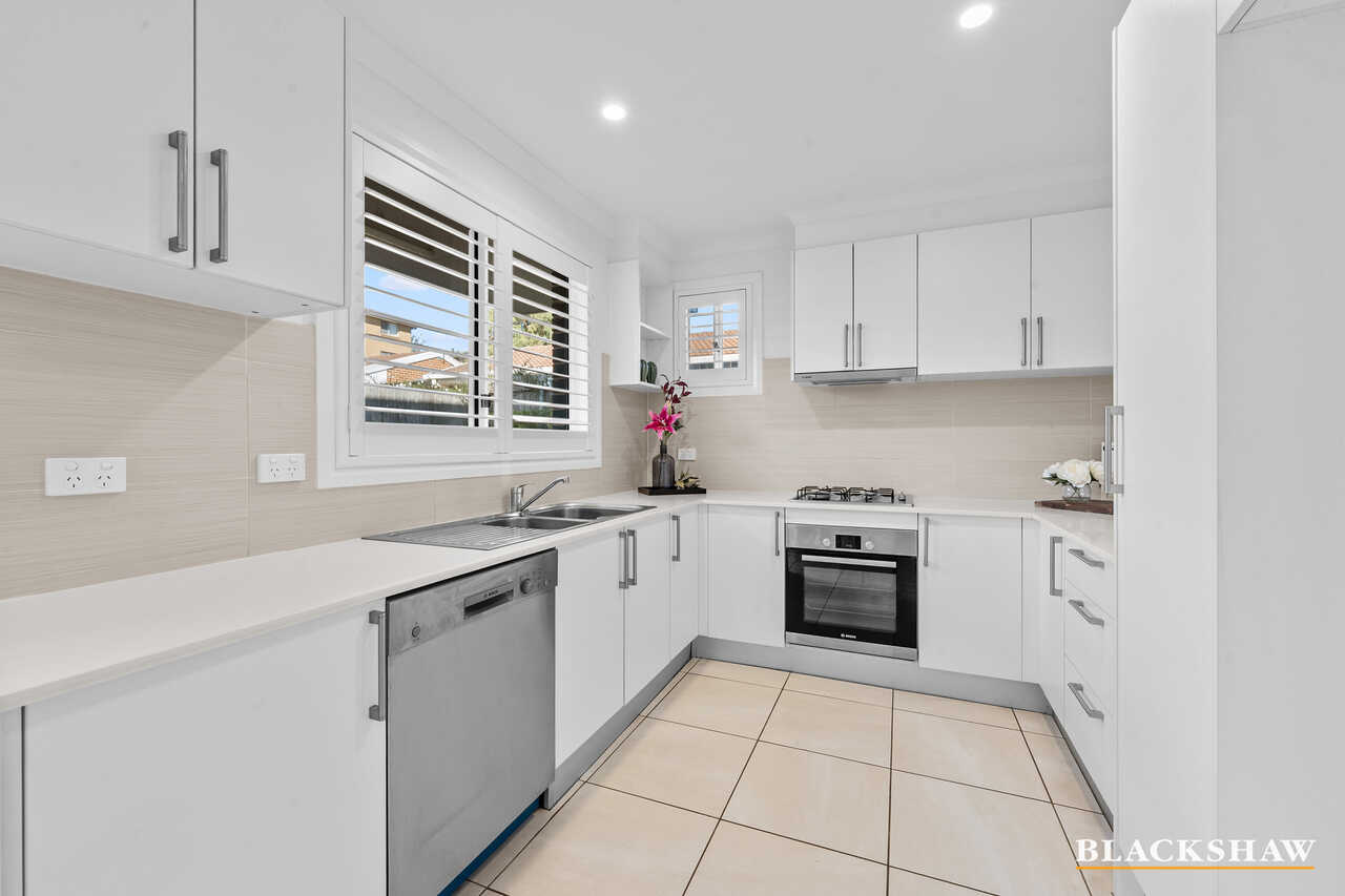 5/110 Henderson Road Crestwood