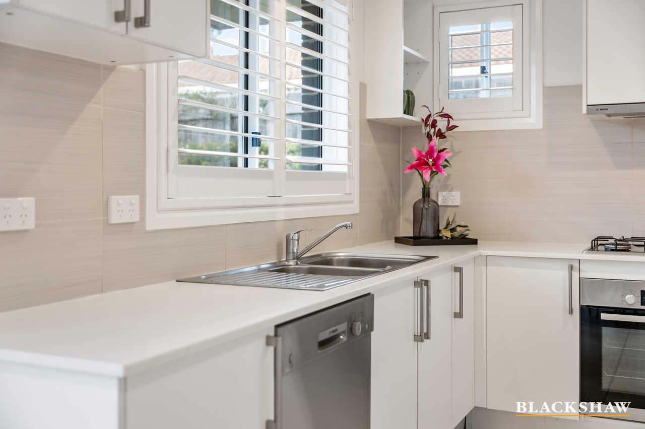 5/110 Henderson Road Crestwood