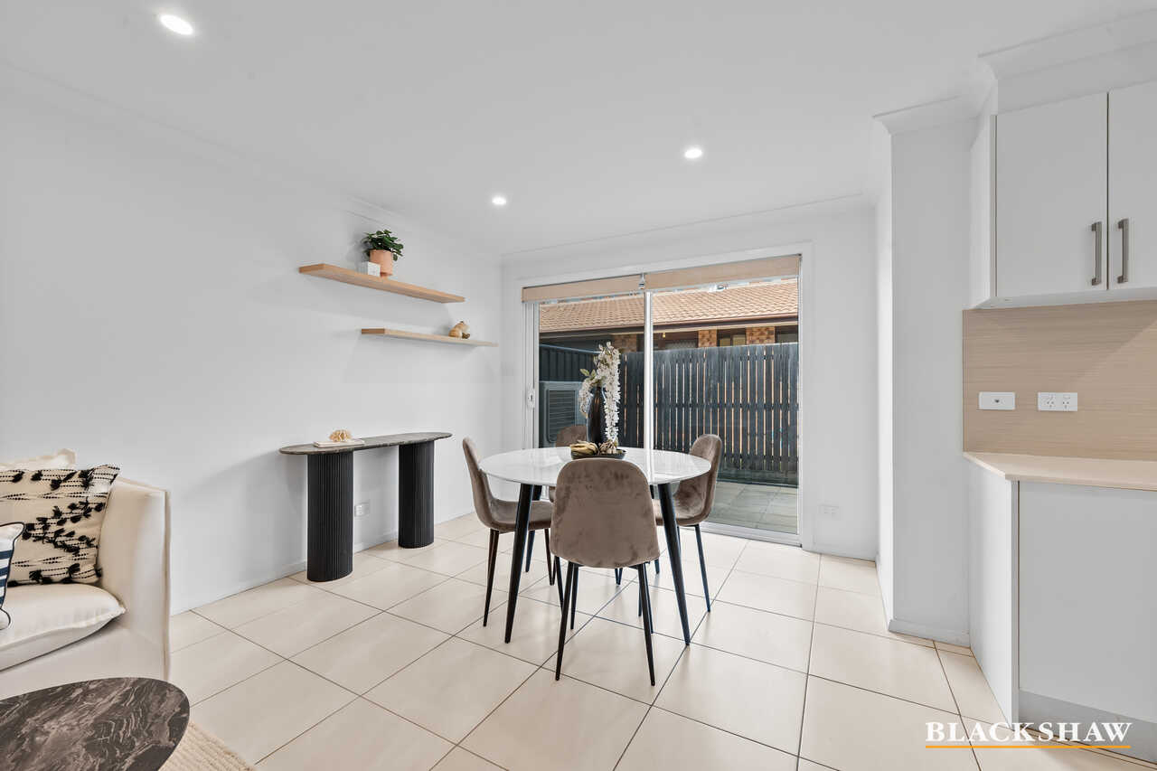 5/110 Henderson Road Crestwood