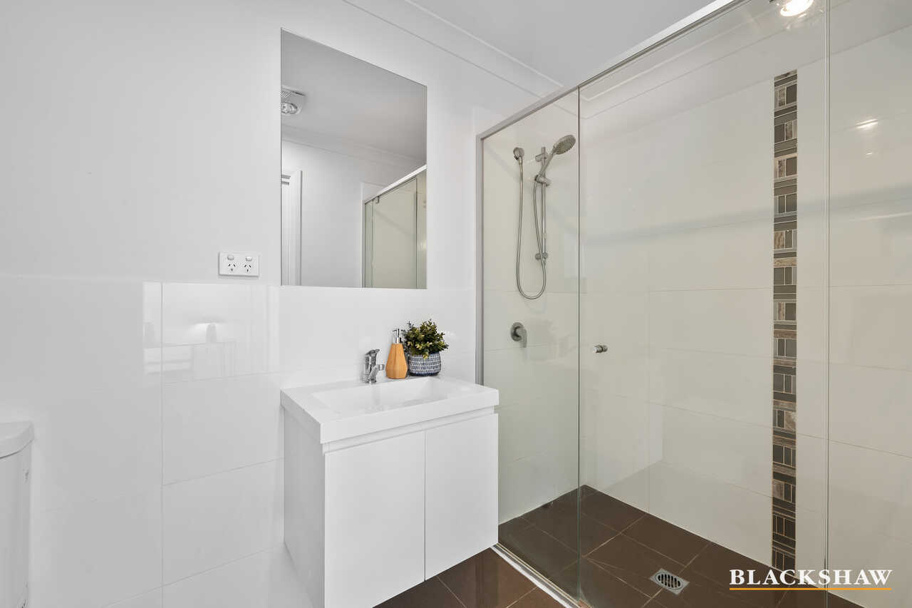 5/110 Henderson Road Crestwood