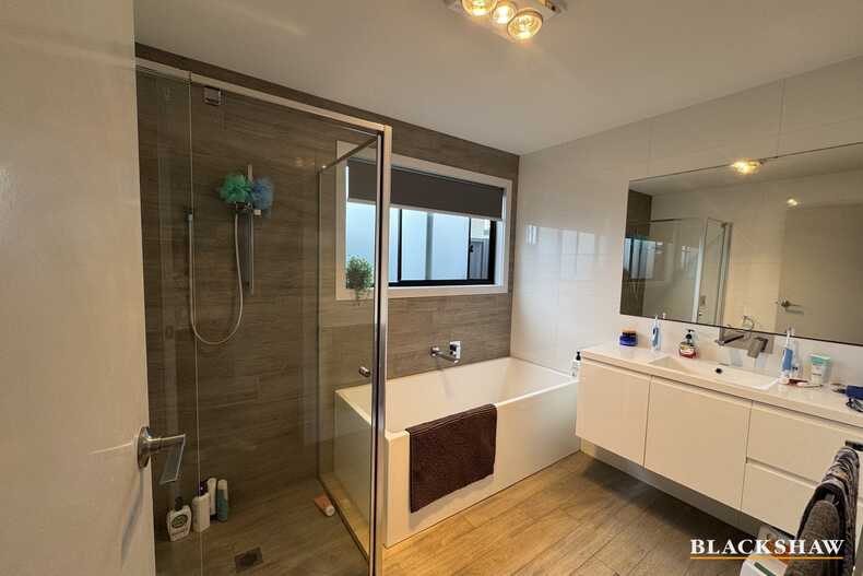 20 Gillan Grove Broulee
