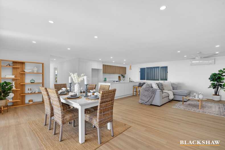 8 Tench Street Sunshine Bay