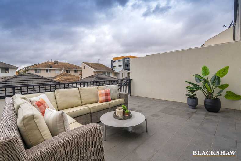 63A Anthony Rolfe Avenue Gungahlin