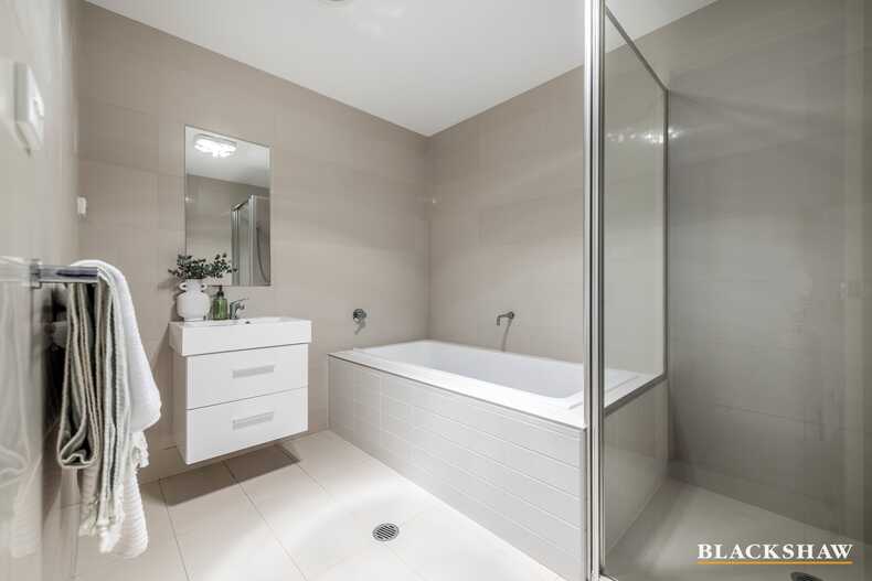 63A Anthony Rolfe Avenue Gungahlin